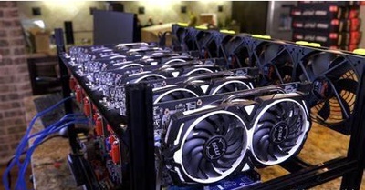 Technicians performing onsite maintenance at a Norwegian mining farm